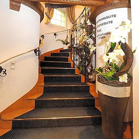 Krone 酒店