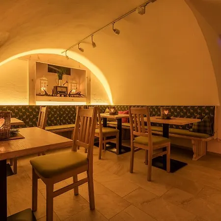 Krone Отель Шрунс